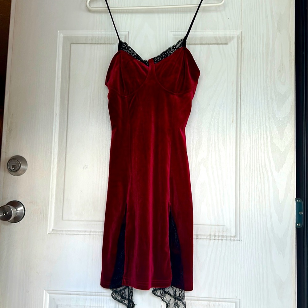 Red dress with black lace. Size S.